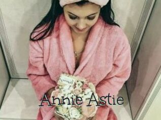 Annie_Astie