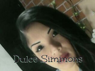 Dulce_Simmons