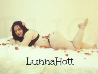 LunnaHott