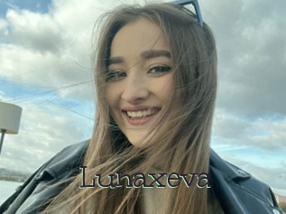 Lunaxeva