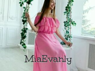 MiaEvanly