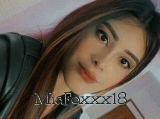 MiaFoxxx18