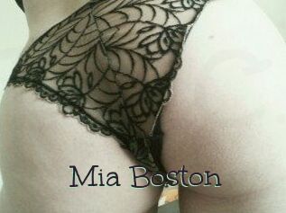 Mia_Boston