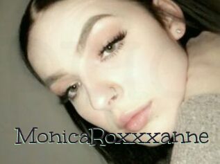 MonicaRoxxxanne Pucelles