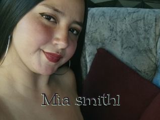 Mia_smithl