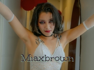 Miaxbrown