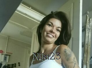 Niki23